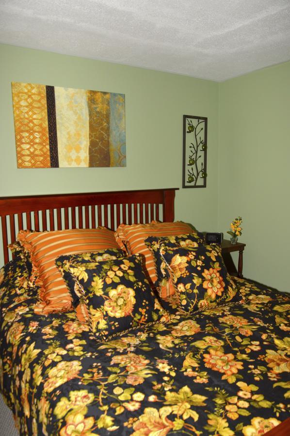 Yellow Door Bed And Breakfast Fort Erie Exterior foto